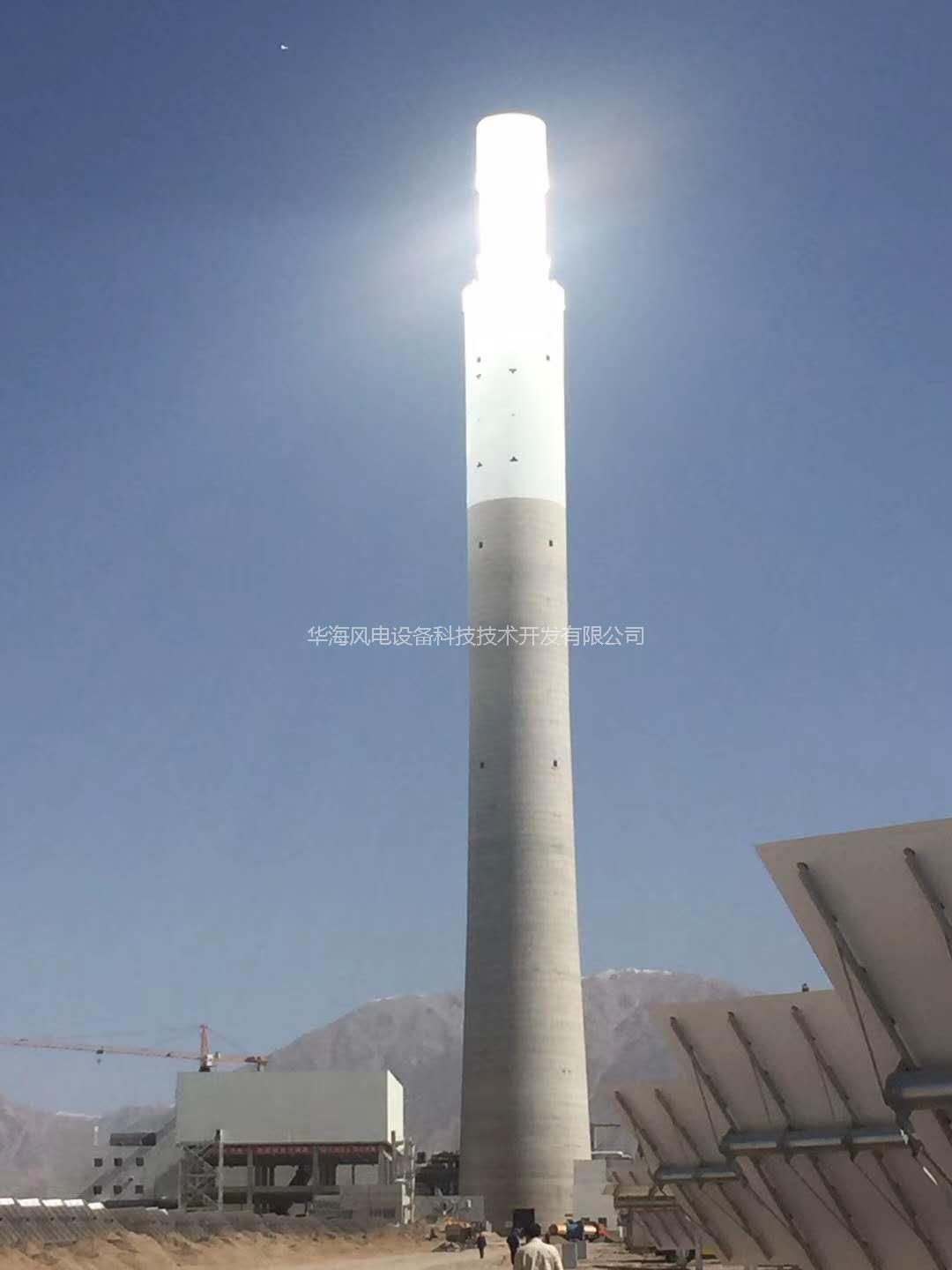 中国第一台太阳能发电在德令哈成功发电